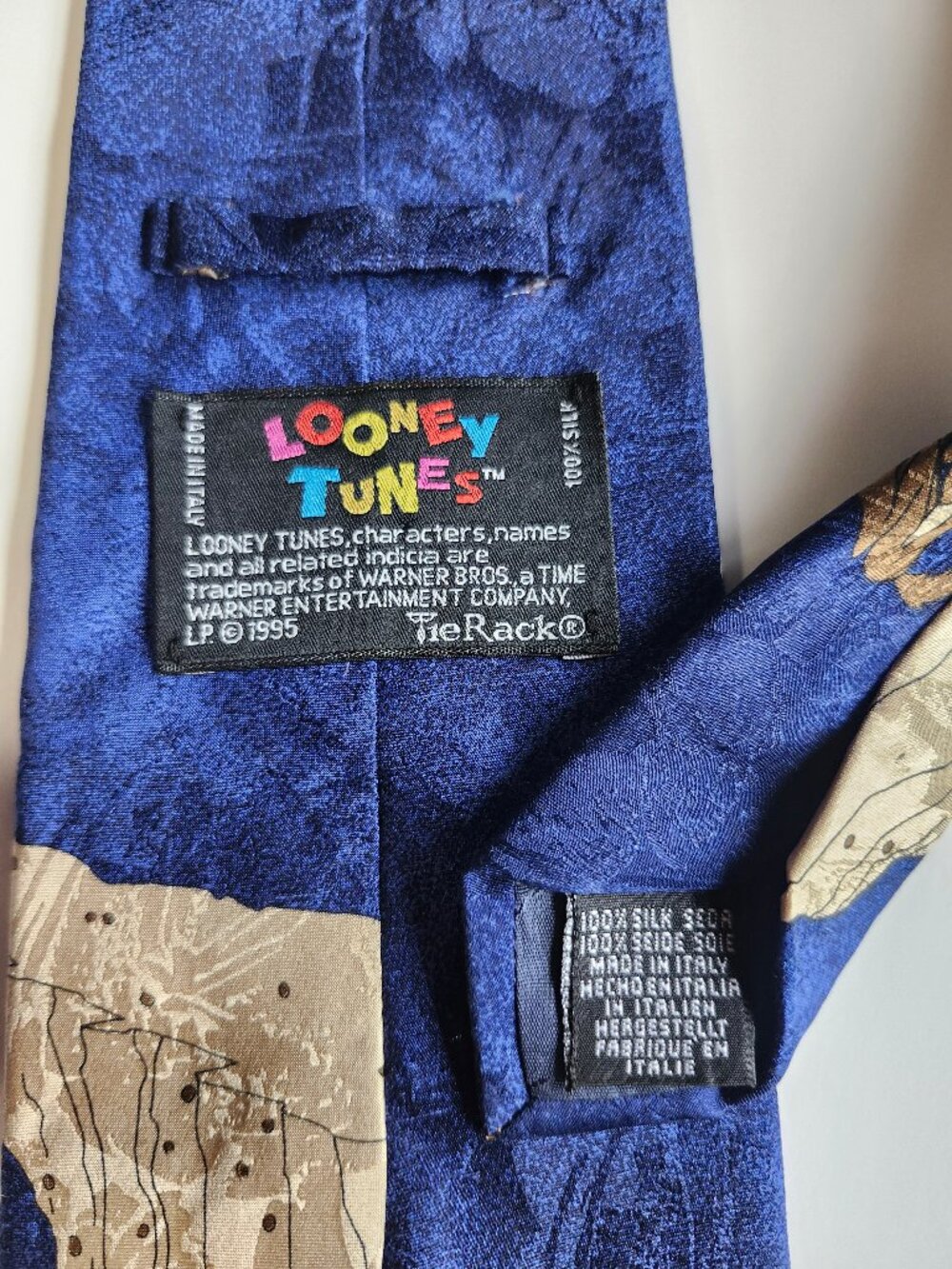 Vintage Looney Tunes Blue Tie Wile E Coyote + Roadrunner 1995 100% Silk - Picture 3 of 8